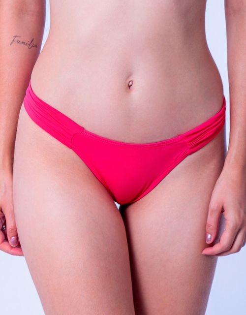 B012C-Calcinha Tanga Lateral Média e Bumbum Médio