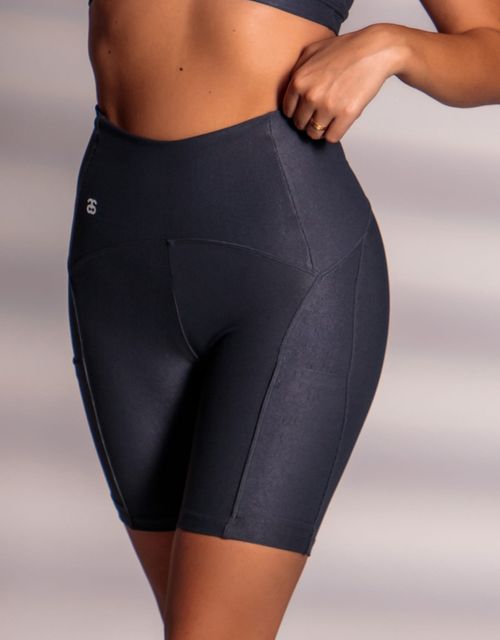 F365C - Short meia coxa cos alto com bolso lateral.
