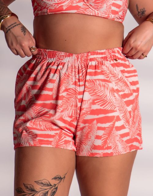 F274 - Short feminino com bolso nas laterais em tecido tactel.