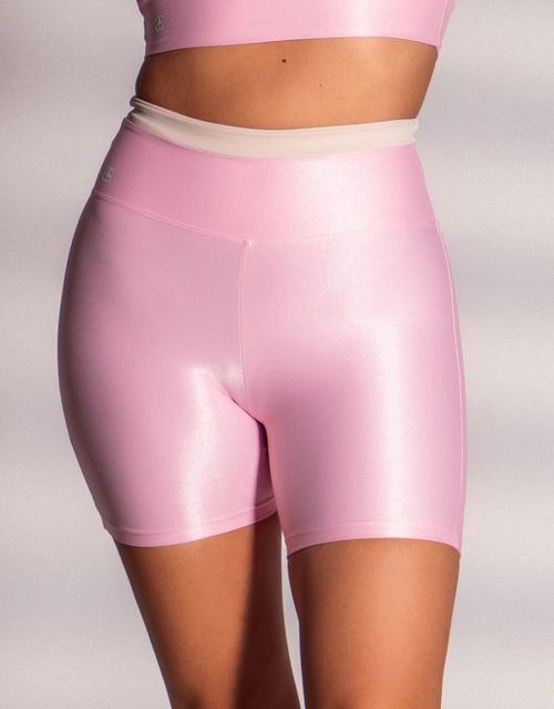 F505F - Short fitness curto, tecido canelado, com pala no cós, forrado atrás.