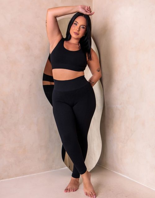 F511 - Conjunto de top e calça sem costura.