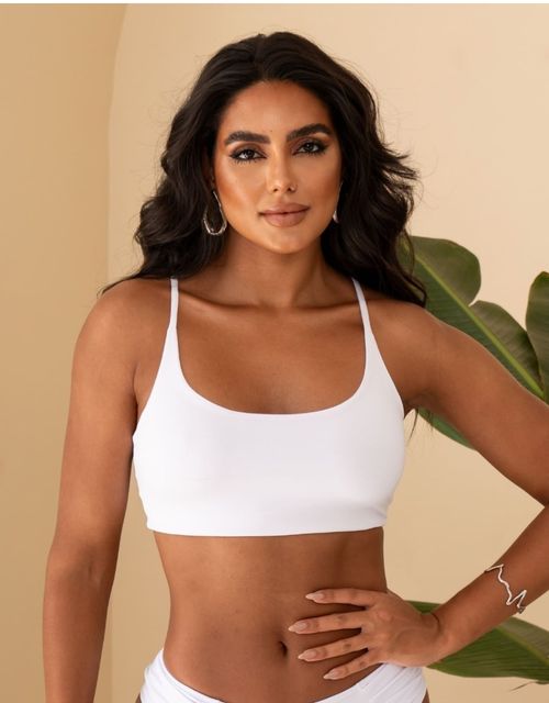 F297 - Top Conforto Alças Retas, Duplo, com Bojo Removível e Alças Finas  - Suporte e Estilo em uma Peça Versátil.