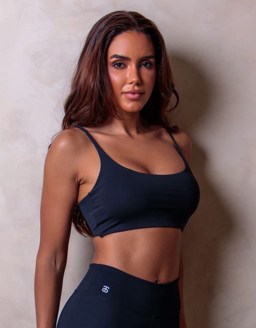 F297 - Top Conforto Alças Retas, Duplo, com Bojo Removível e Alças Finas  - Suporte e Estilo em uma Peça Versátil.