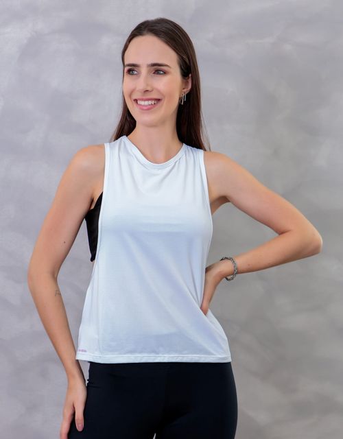 F399 - Regata cavada fitness com detalhe em tule nas costas.