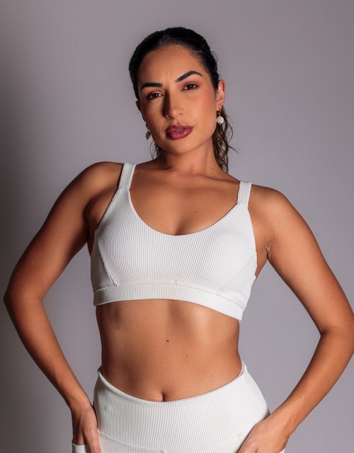 F327P - Top reforcado alcas retas fitness bojo removivel, alças largas com recortes frontais.