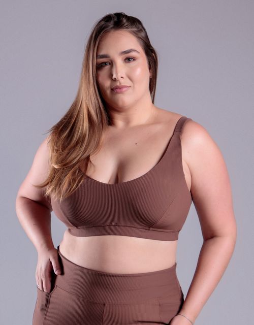 F327P - Top reforcado alcas retas fitness bojo removivel, alças largas com recortes frontais.