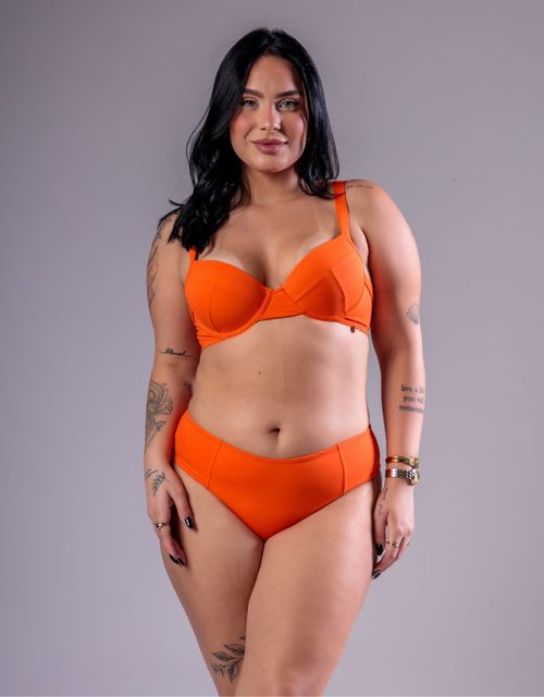 Biquini estruturado com regulagem + calcinha rebatida.