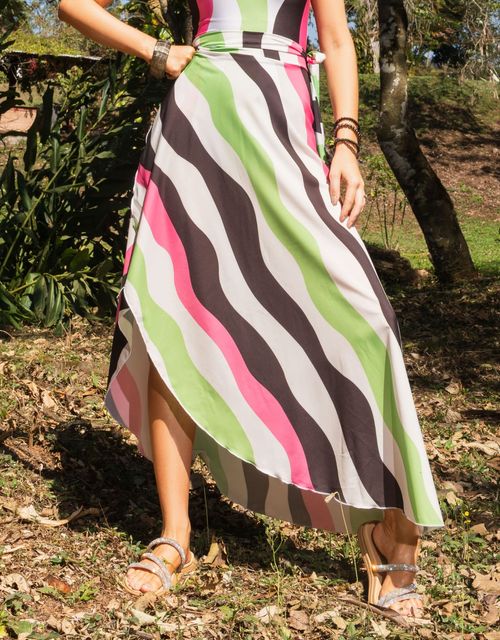 B409 - Saida de praia saia transpassada.