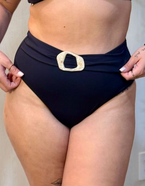 B331 -  Calcinha hot pant com detalhe em argola.
