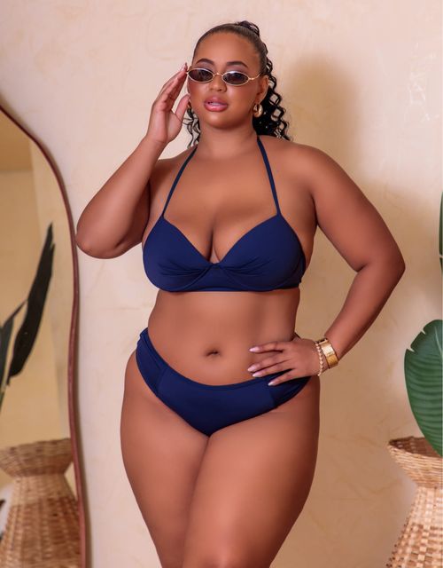 Sutiã com base e alças finas + calcinha tanga com pala rebatida